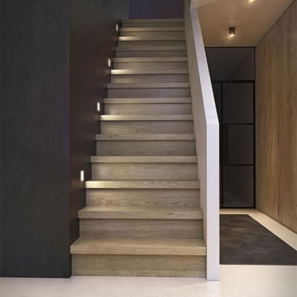 traprenovatie bij projects floors and vision. Jouw specialist voor vloeren, parket, laminaat, pvc, tapijt, multiplank